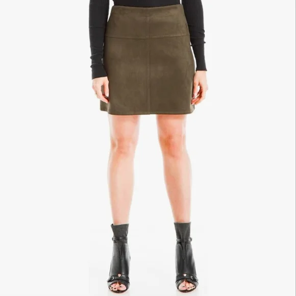 Faux Suede Mini Pull-on - Picture 7 of 7